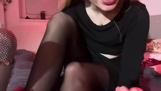 Tanrıça lounge ile gece geç saatlerde - naylona tapma asmr