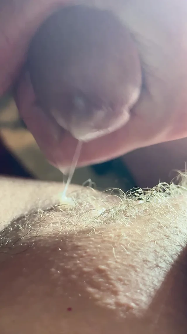Sik beni, ayak parmaklarımı em, kıllı amcığıma krem