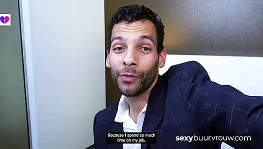 Muhteşem kızıl saçlı Hollandalı kadın otelde azgın bir adam tarafından sikiliyor