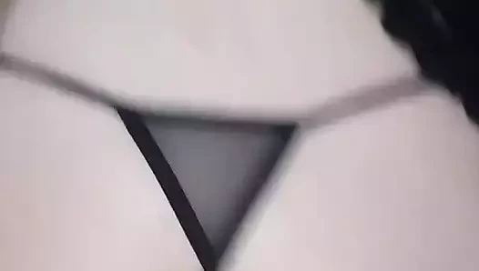 Aldatılan karısı, aldatmak kocasıyla telefonda konuşurken becerdin alır.