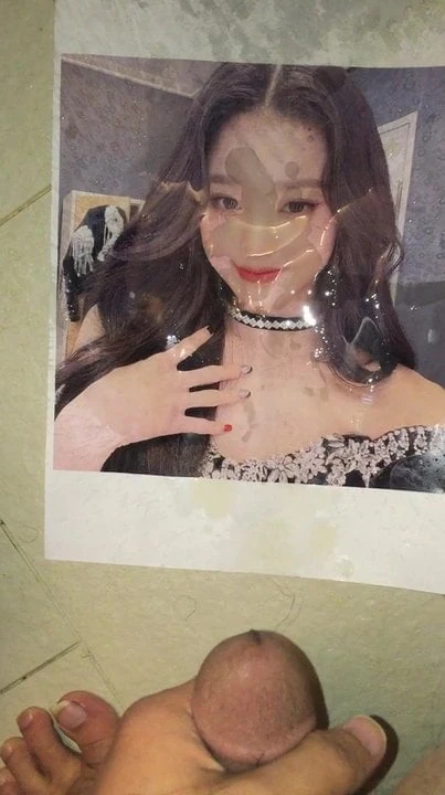 Izone jang wonyoung cum haraç + işemek