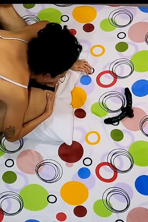 Arzularını kabul ettim ve ona götünü sikerek maksimum zevk verdim 77