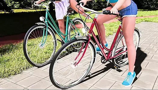 Sunville'in orta yaşlı seksi kadın #22 - bayan. Morris ve Johannes birlikte zaman geçiriyor ve ona sakso çekti ve sikildi