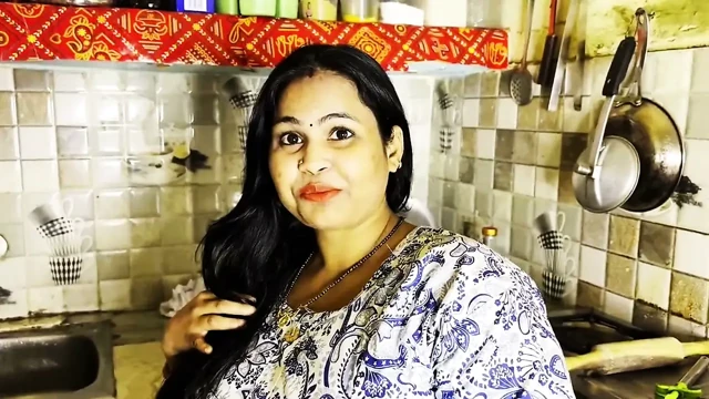 Wife Got Horny in the Kitchen Hardcore Fucking on the Counter