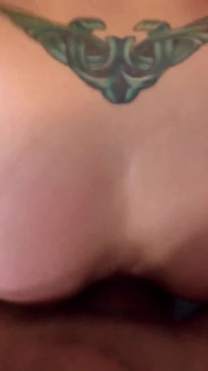 Alexa flexy arkadaşı Kate Quinn mastürbasyon yaparken tabu üçlü seks yapıyor