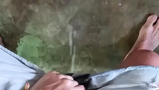 Kitap okurken çaresizliğe kapıldım.