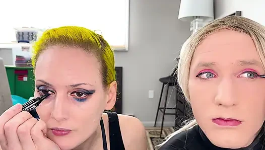 Drag Queen ve kadın makyaj dönüşümü - göğüs dekoltesi ve göz kapağı