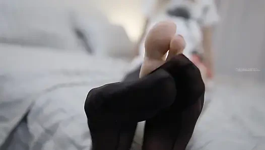 Ayaklar ve naylon solo 2