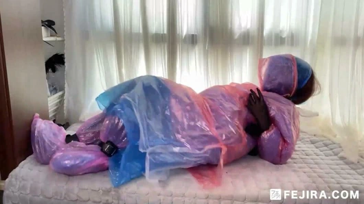 Fejira com - katmanlar, plastik yağmurluklar, esaret oyunu