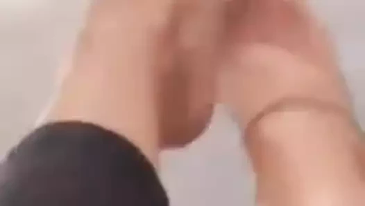 TinyPixieToes videosu