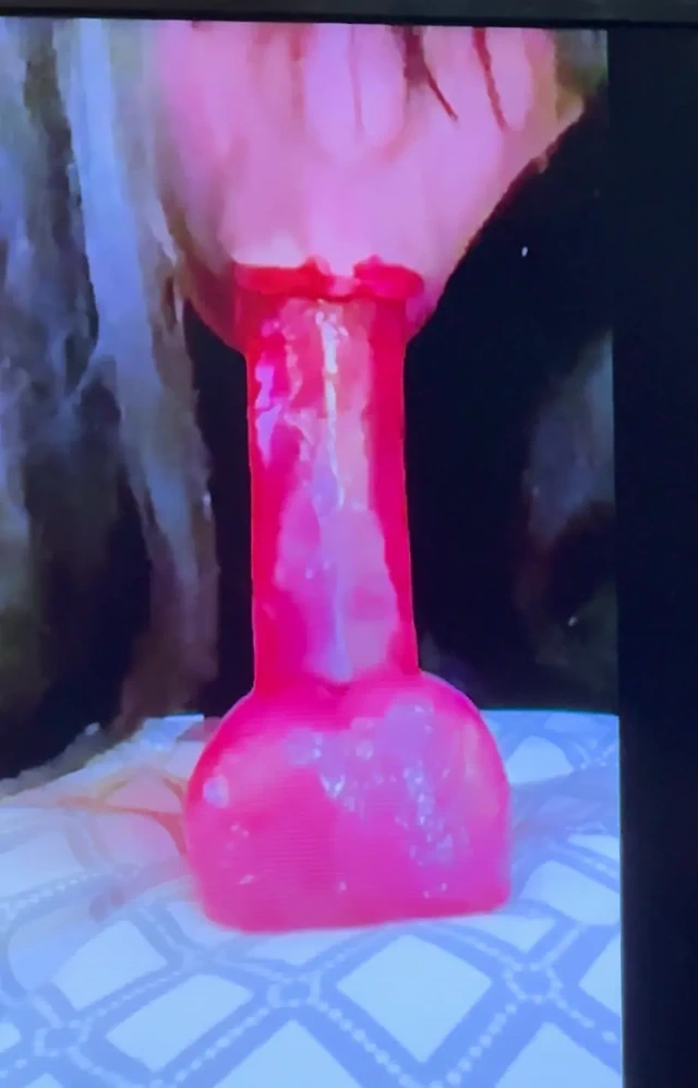 Dee Angels'ın yarağını eken dudaklar