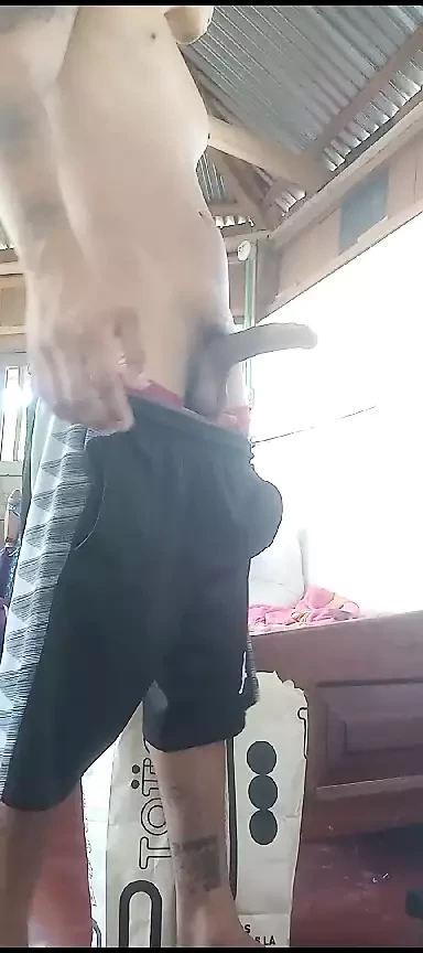 Askeri adam kabinde mastürbasyon yapıyor