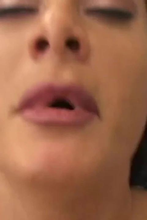 Никто не может сравниться с горячостью Sandra Romain и ее выдающимся аналом