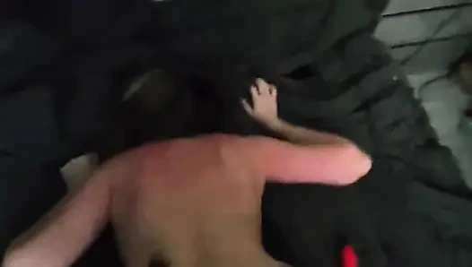 Siyah Adam Rus Karısını Sevişiyor