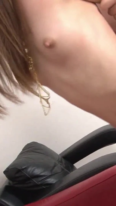 Junge Asiatin bekommt den Arsch geleckt und die Pussy gefingert und danach noch einen Crampie | Clip 3