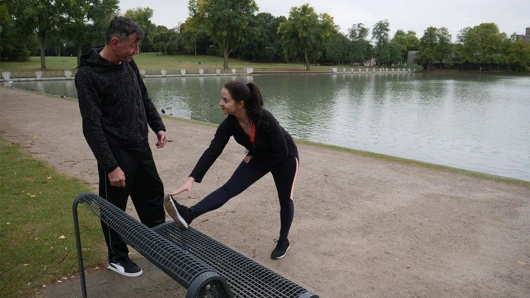 spor salonu antrenörü ona bir anal verir