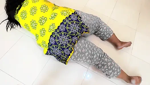 Tamil büyük götlü 19 yaşındaki seksi üvey kız kardeş Pencaplı st... Odasında dinlenirken rother - anal boşalma (bölüm-4)