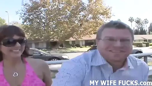 Pes ettim ve karımın aldatma fantezisini şımartmasına izin verdim