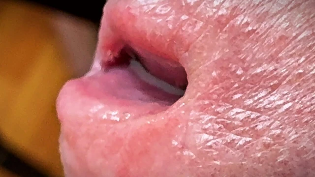 Играю со спящим членом