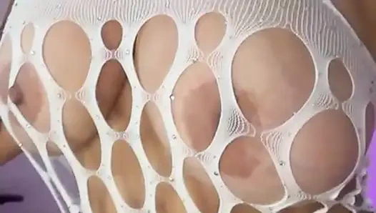 Benimle flört etmek ister misin