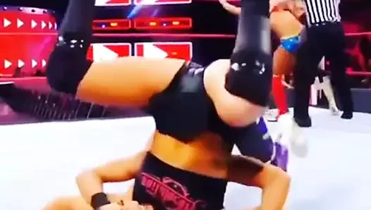 Sonya Deville - amcık