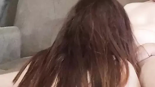 Kirli sürtük üvey anne yarak emiyor