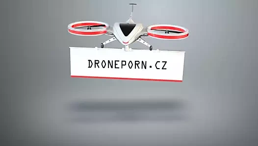 Çek genç evde - kamerada