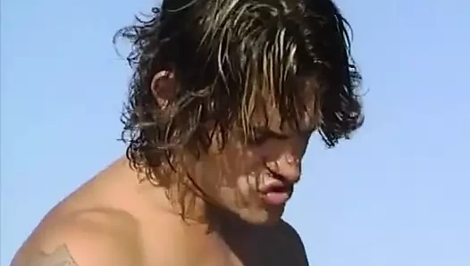 Üvey kız kardeşim tatilde erkek arkadaşımı sikiyor