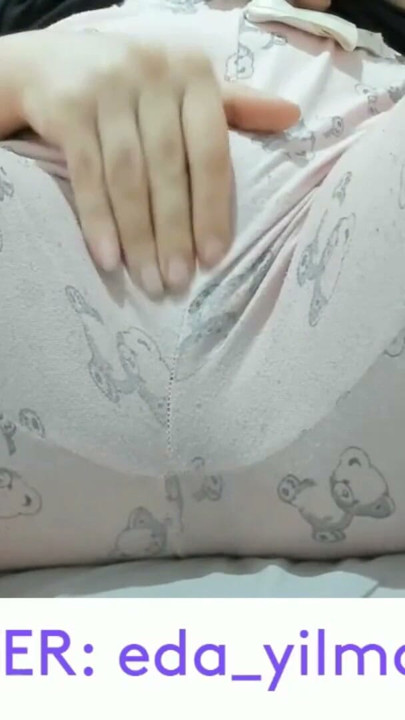 PIJAMALı MASTÜRBASYON- TÜRK ORTA YAŞLı SEKSI KADıN- TÜRK PORNOSU | Klip 3