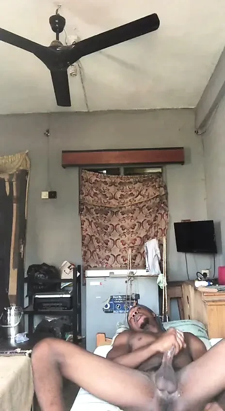 Evde yalnızken mastürbasyon yapmayı bırakamıyorum..