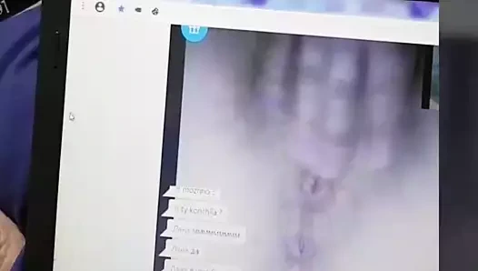 Görüntülü sohbette genç bir kızın güzel mastürbasyonu