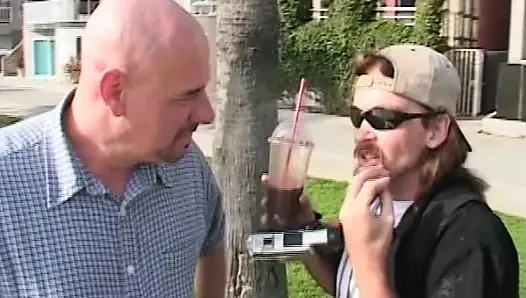 Sarışın ve esmer hatunlarla baştan çıkarıcı ayak fetişi oyunu