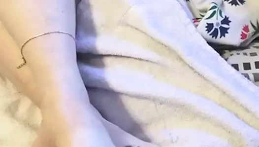 Ayak parmaklarına büyük zenci boşalması