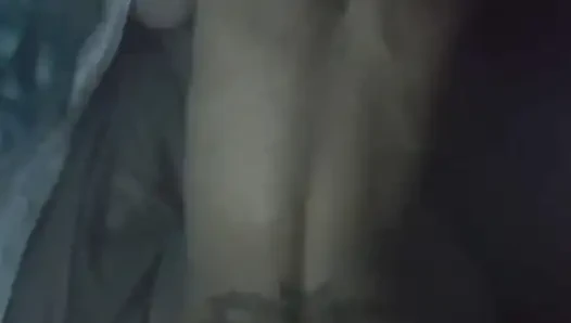 Üvey kız kardeş bu büyük yarağı seviyor.