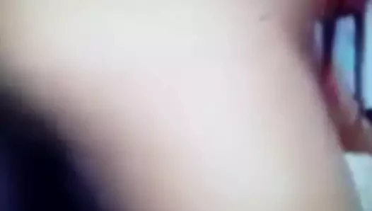 Önizleme kırmızı : benim küçük striptizci bana becerilerini gösteriyor