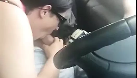 fellation en conduisant