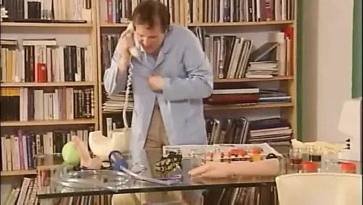 Seksi sarışında büyük olgun yarak