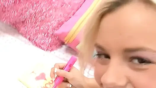 Bree Olson daha on sekiz yaşına giren ufacık bir memeli - sapık orta yaşlı seksi kadınlar