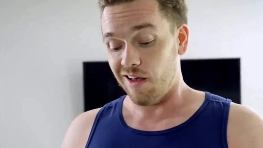 Üvey kardeş kedi Creampie