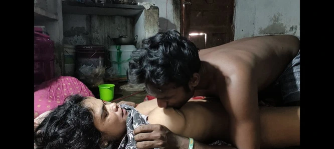 Hintli köylü teyzemi yanlışlıkla