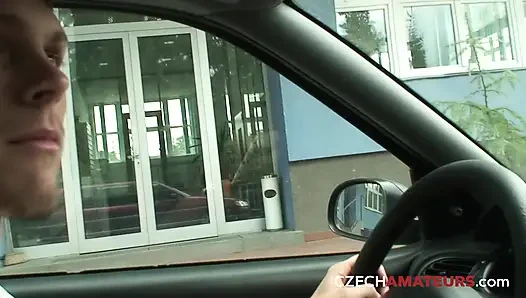 Doğal memelere boşalma (Çek amatörler)