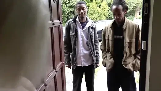 Nine çifte sert sikiliyor