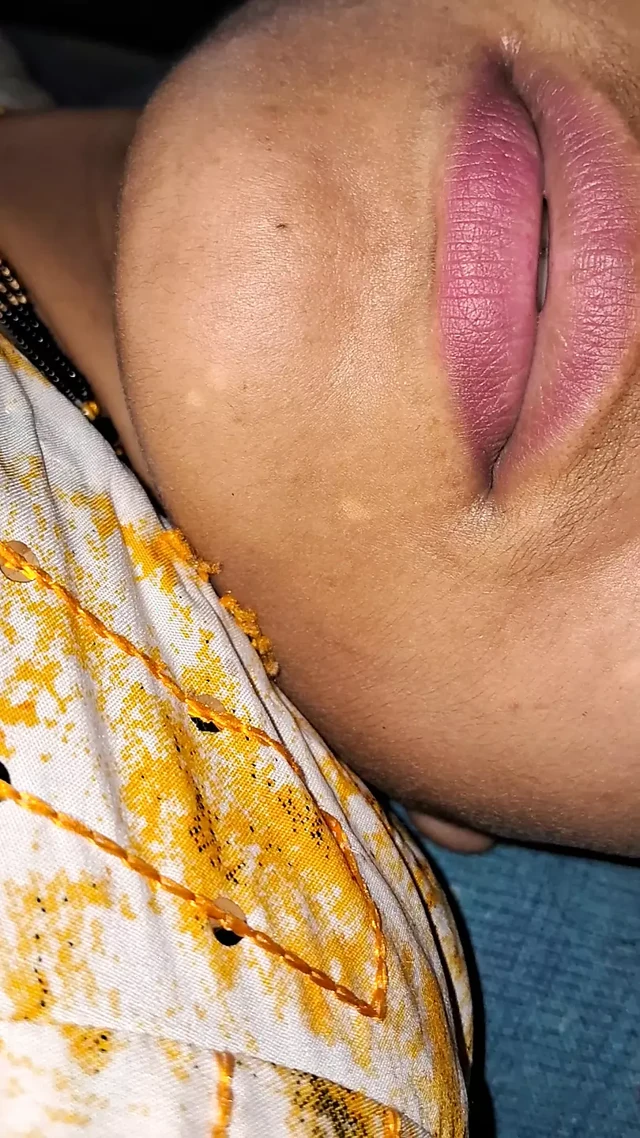 Ateşli ve seksi sunni yenge köy odamda sert sikişiyor