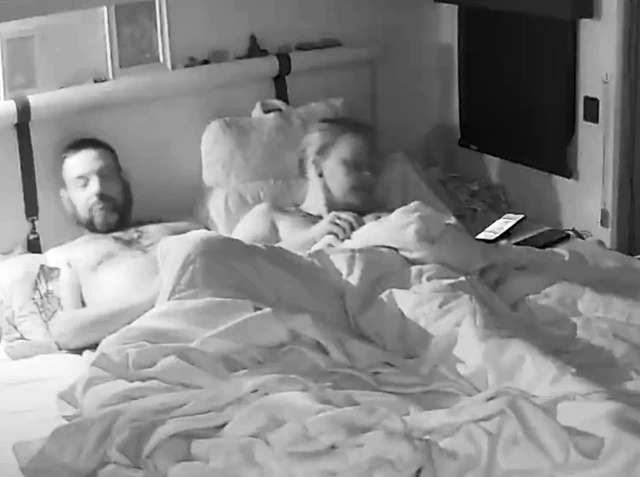 Azgın kocam beni ateşli dölüyle doldurdu