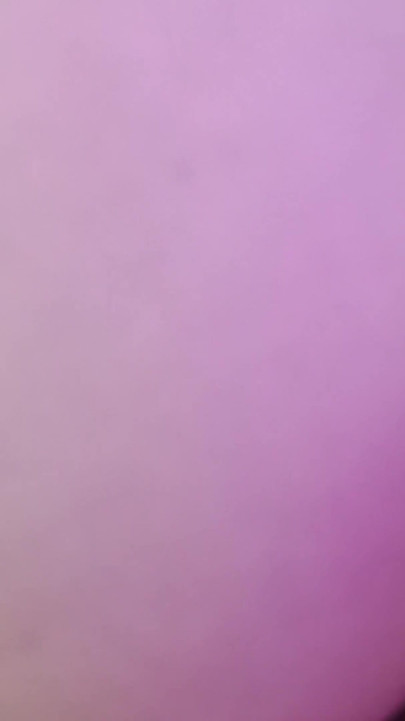 Bir üniversiteli adamla cuckold üçlü (tüm sperm yükünü alıyor)