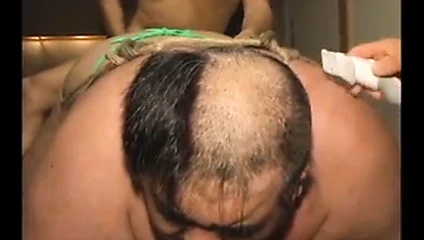 Asya tombul eşcinsel