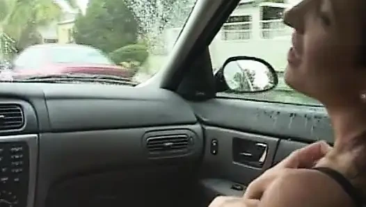 Esmer hatun ateşli amatör karşılaşmada parmaklanıyor