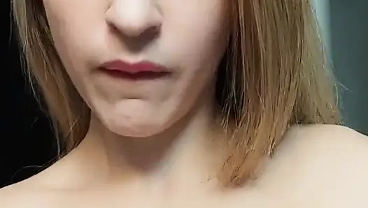 Bu pembe kıyafeti seviyorum