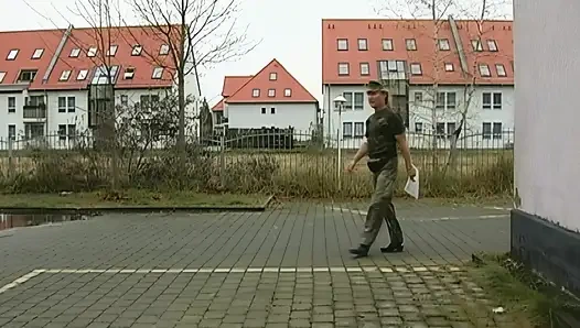 Orta yaşlı seksi kadınlar soyunuyor ve ıslanıyor büyük yaraklar derlemesi