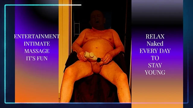 Penis ve vücut masajını içeren birinci sınıf eğlence